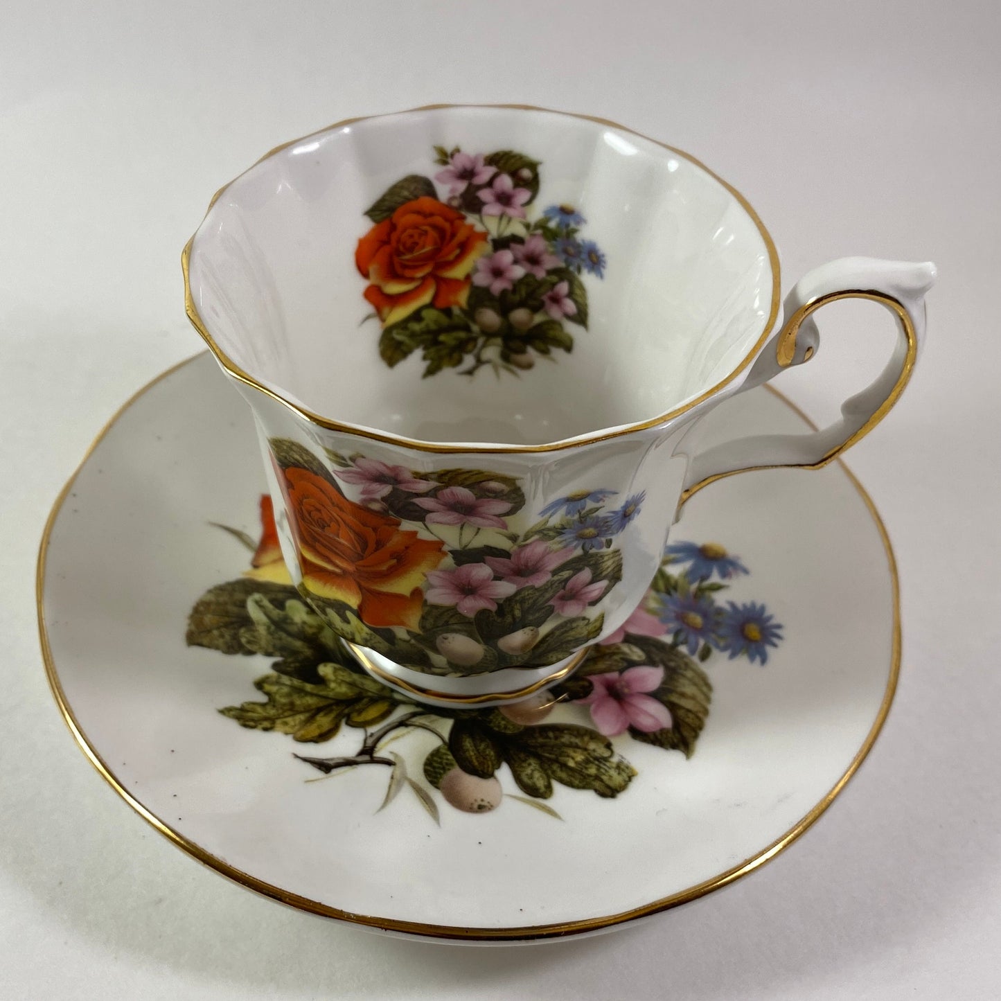 RARE !! Elizabethan Flowers of the season Vibrant Bone china Teacup and Saucer