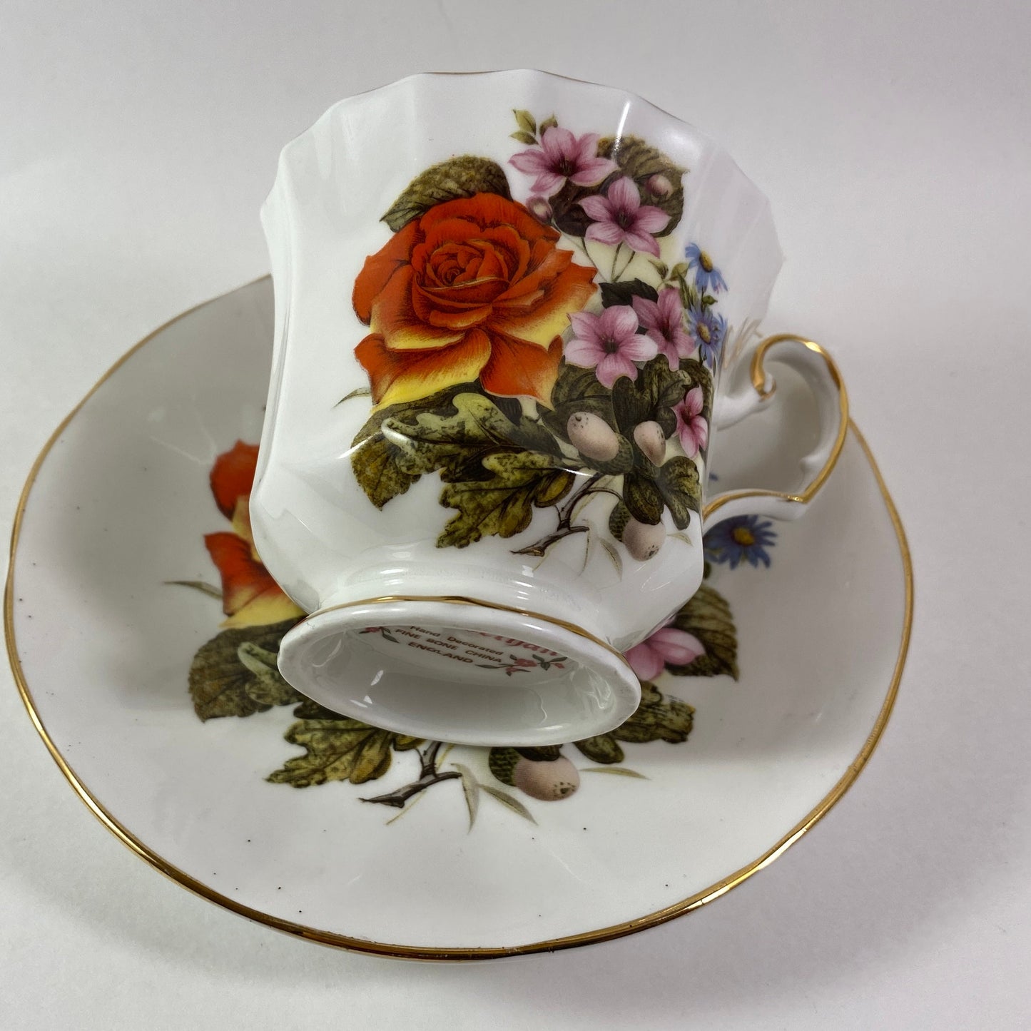 RARE !! Elizabethan Flowers of the season Vibrant Bone china Teacup and Saucer