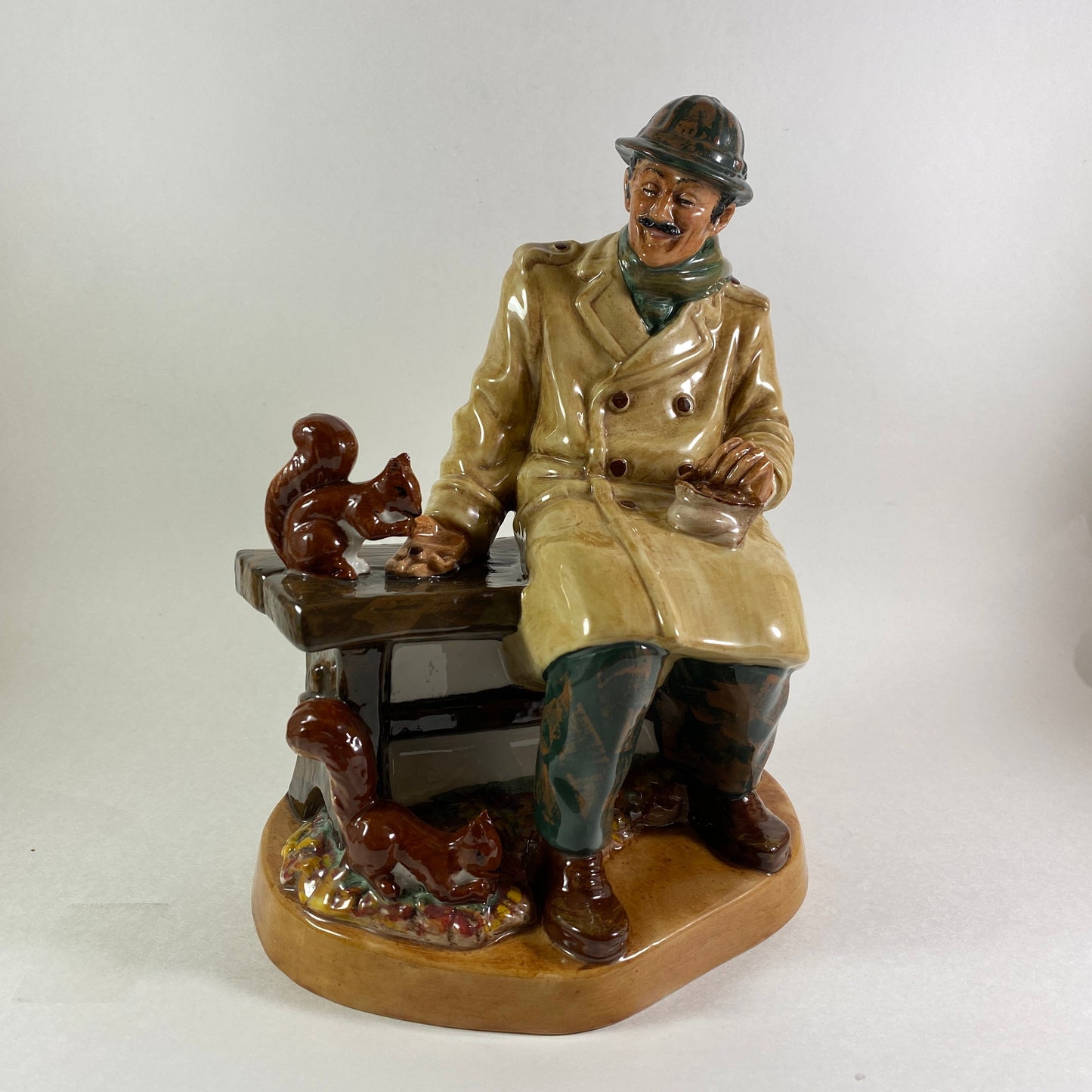 Retirement Gift Royal Doulton HN 2485 Lunchtime Man on Bench feeding Red Squirrels