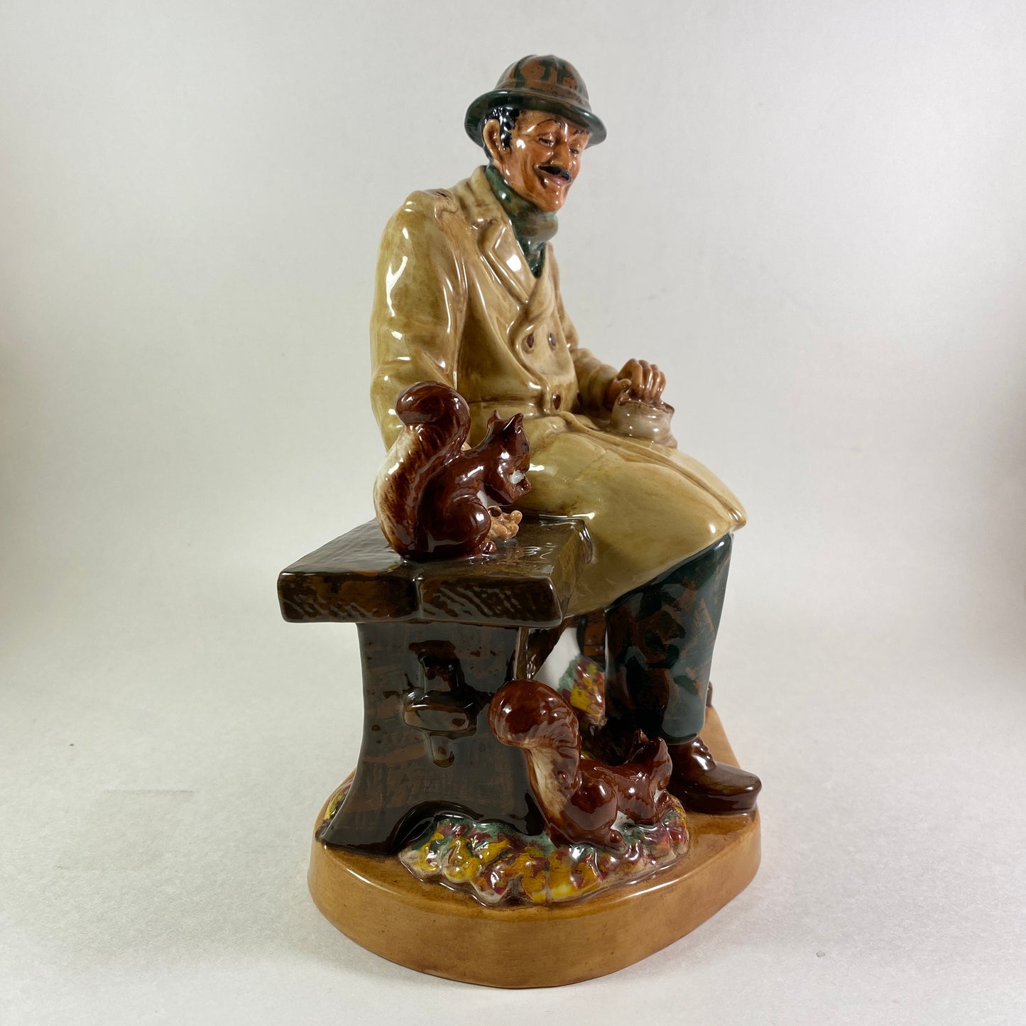 Retirement Gift Royal Doulton HN 2485 Lunchtime Man on Bench feeding Red Squirrels