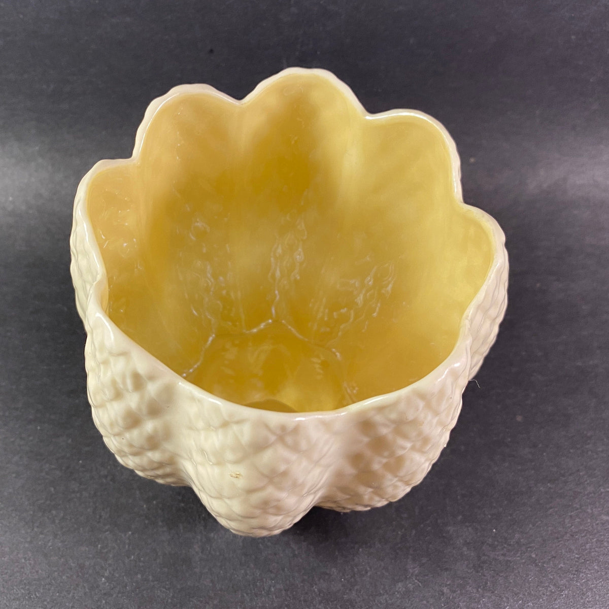RARE !! Belleek bowl, Vase Limpet Design 4.25 Inch Tall Vintage Flower