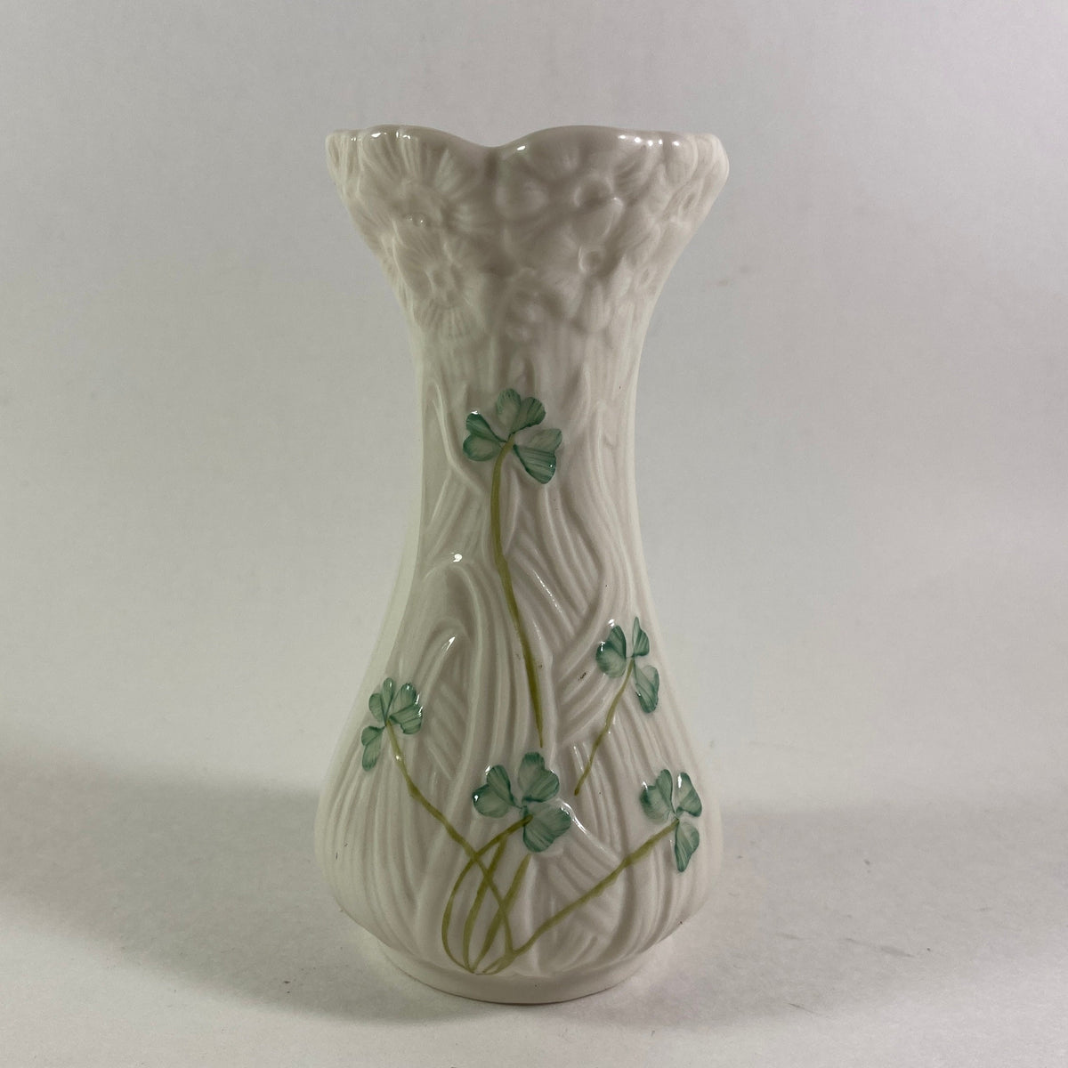 RARE Vintage Belleek Daisy Spill Vase 4.5”  Black Mark