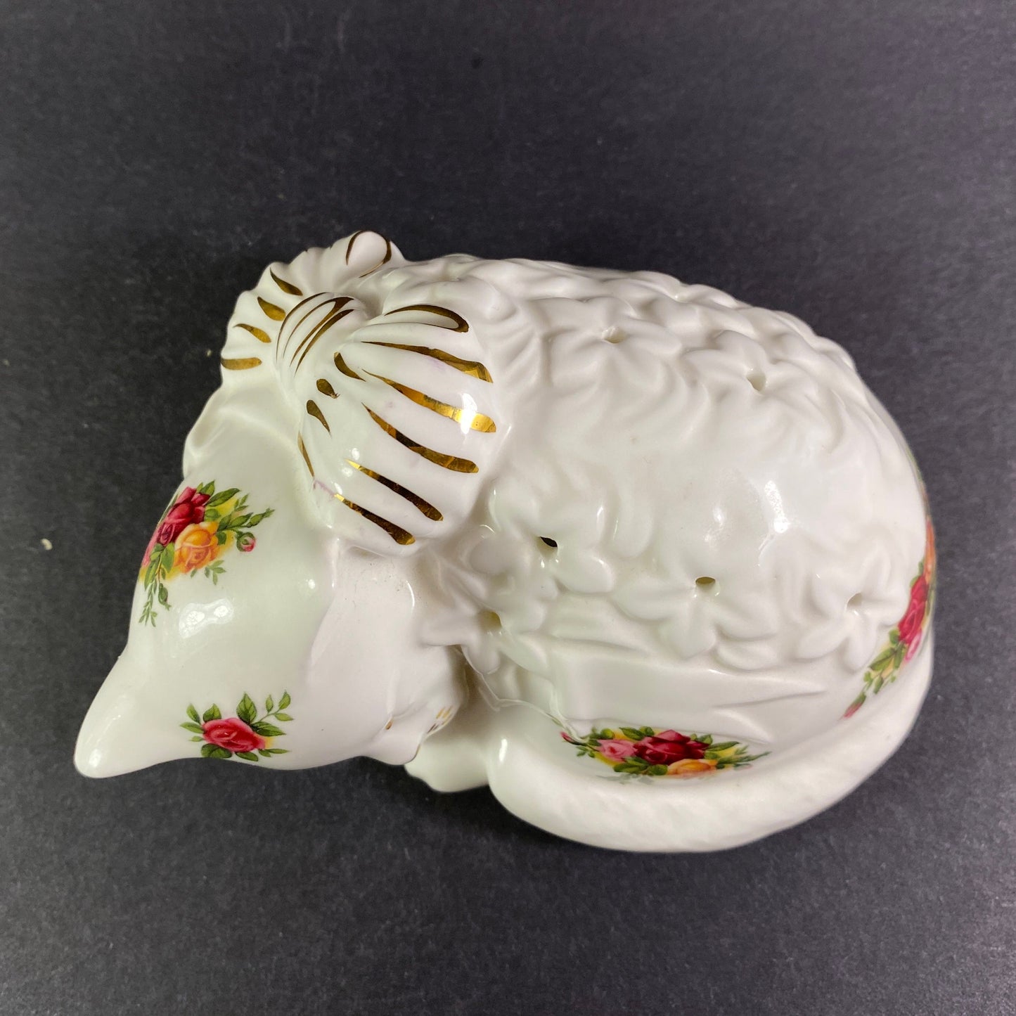 Vintage Sleeping Cat Royal Albert Pomander Old Country Rose Bone China  5”