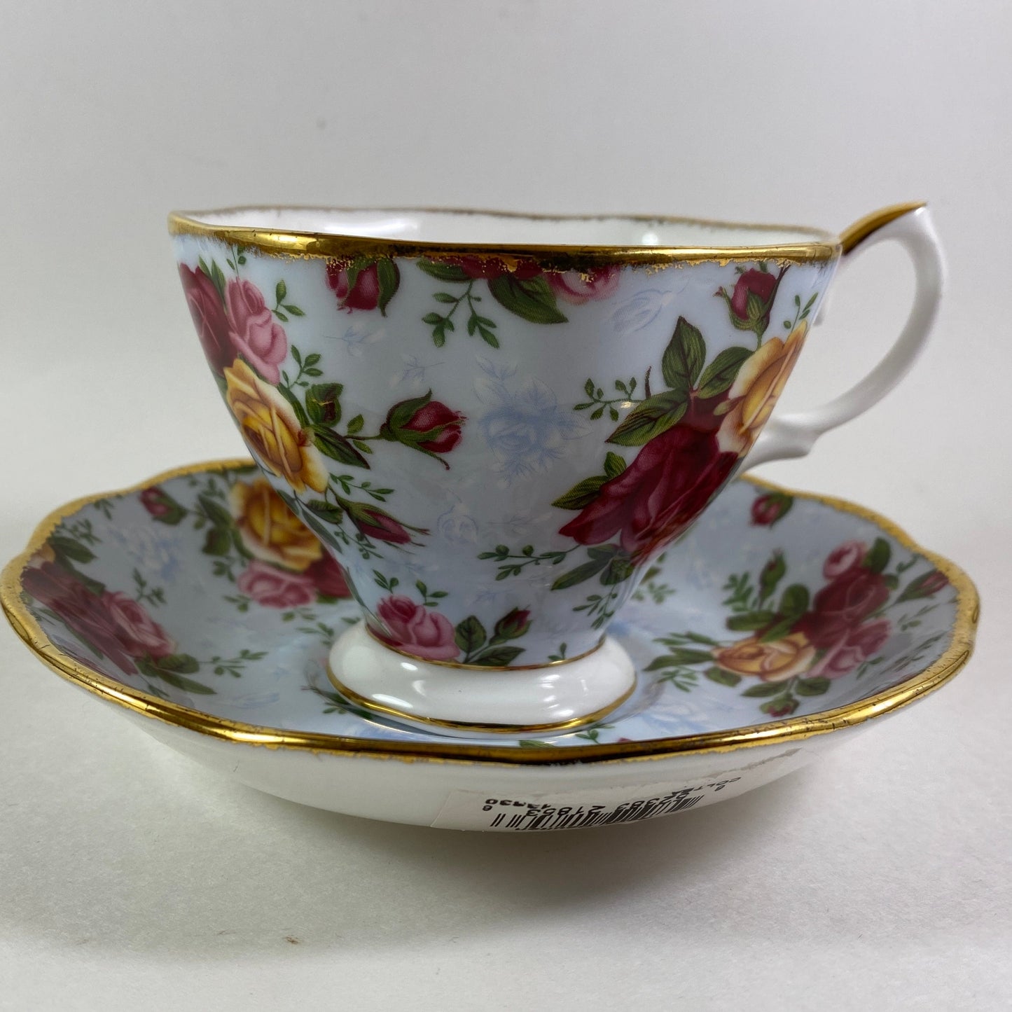 Royal Albert Teacup and Saucer Gorgeous  Old Country Roses Blue Damask