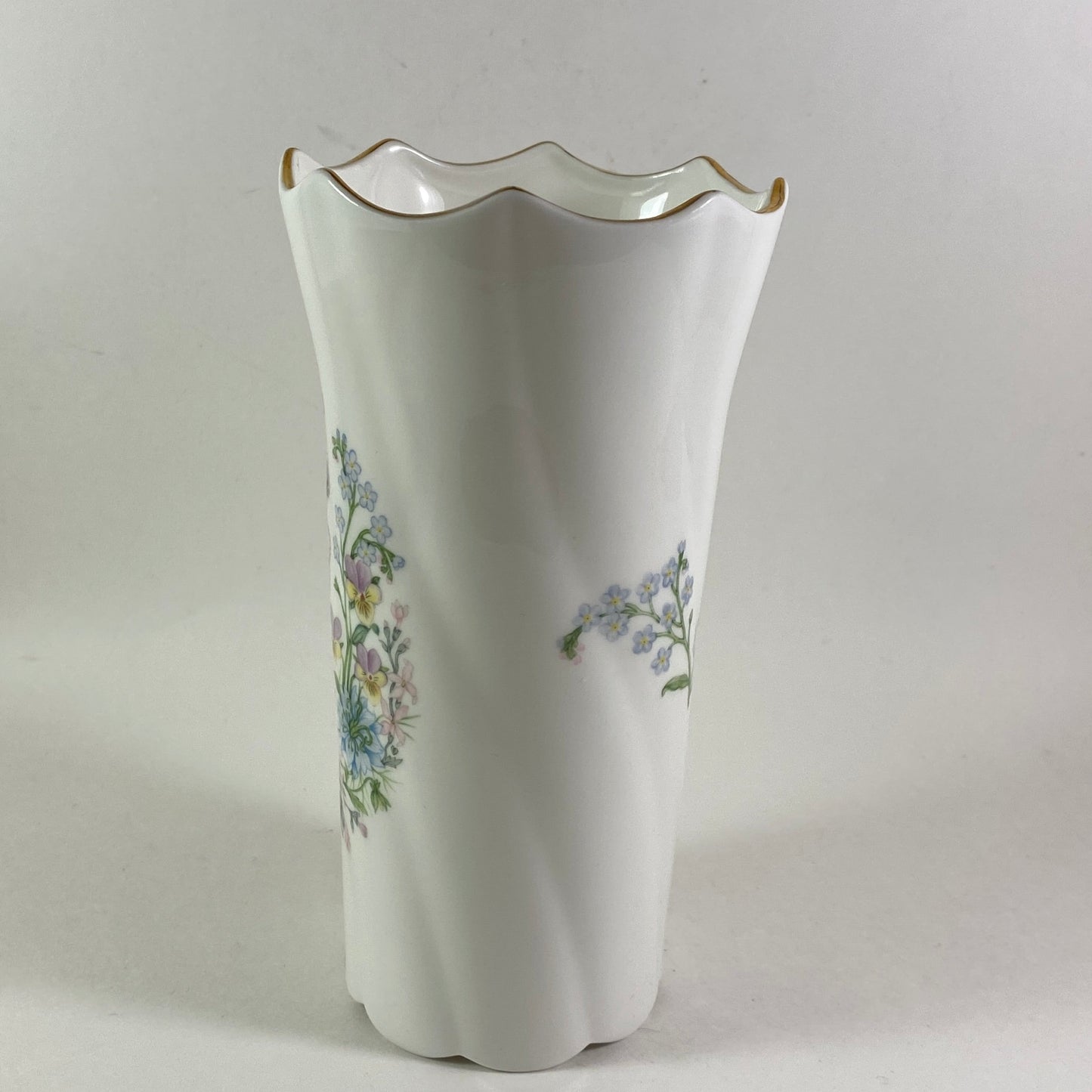 Vintage Aynsley Wild Tudor floral Vase.