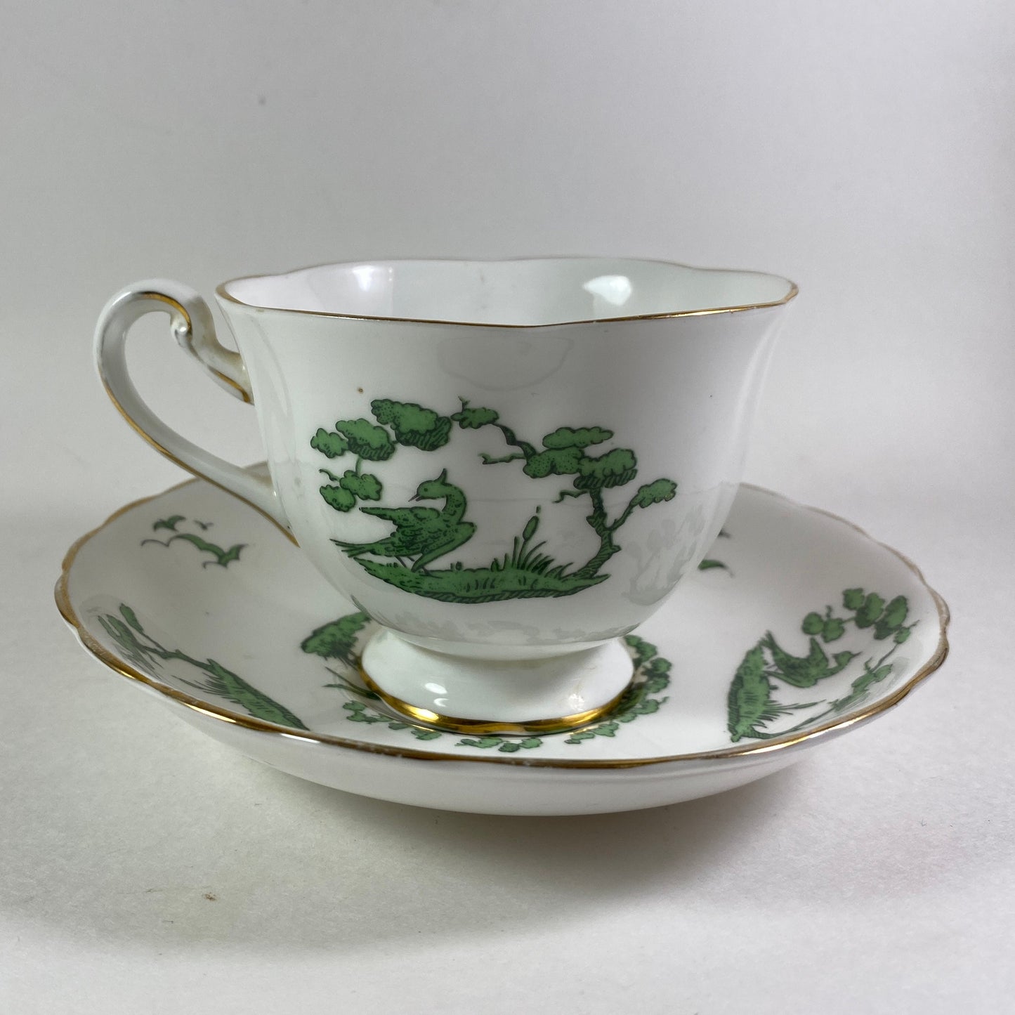 ROYAL CHELSEA, Evergreen, Teacup, and saucer, mint condition, Pattern #4930-A