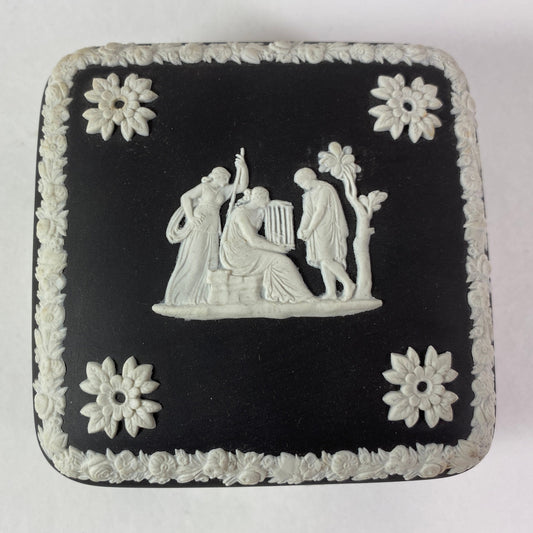 WEDGWOOD Black and White Jasperware Trinket Box with Classical Cameos Circa 1960