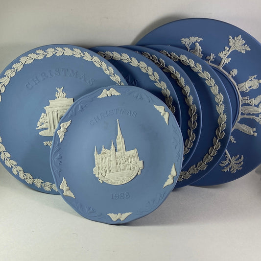 Wedgwood Christmas Plates 1970-1985 Choose your year or Design