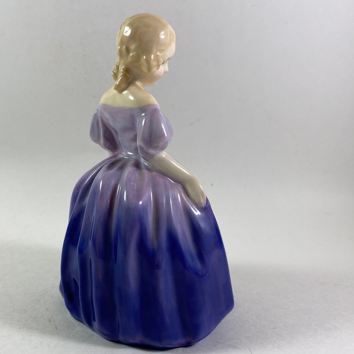 Vintage Royal Doulton England Porcelain Figurine “Marie” HN1370