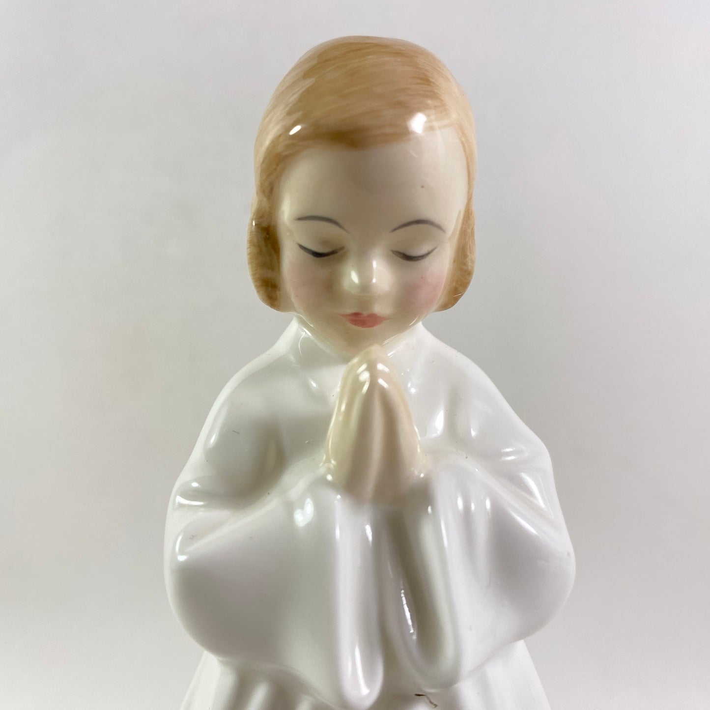 Royal Doulton Figurine Bedtime HN 1978 Figure Young Girl Praying