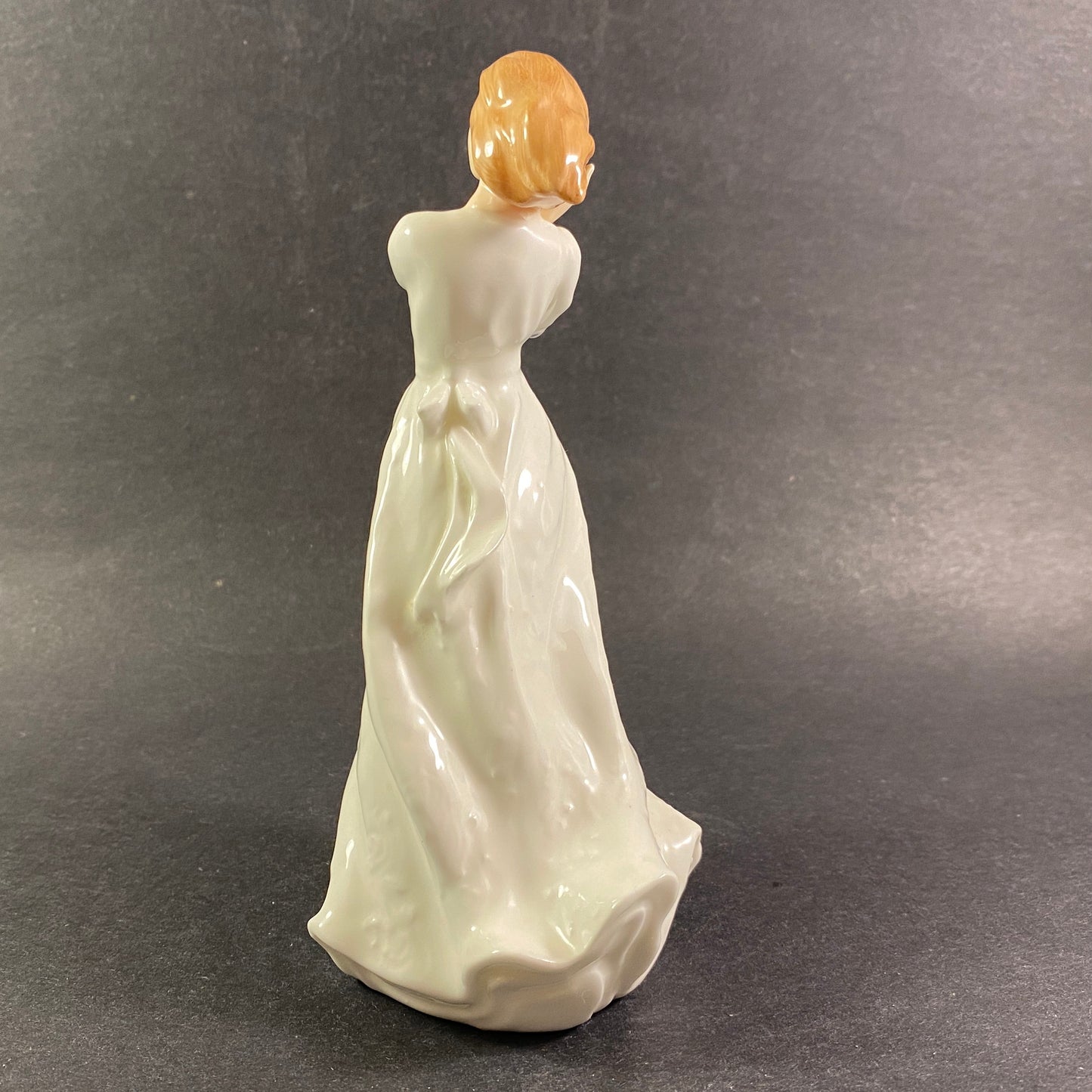 Royal Doulton HN 2394 Sweet Dreams Figurine Bone China England