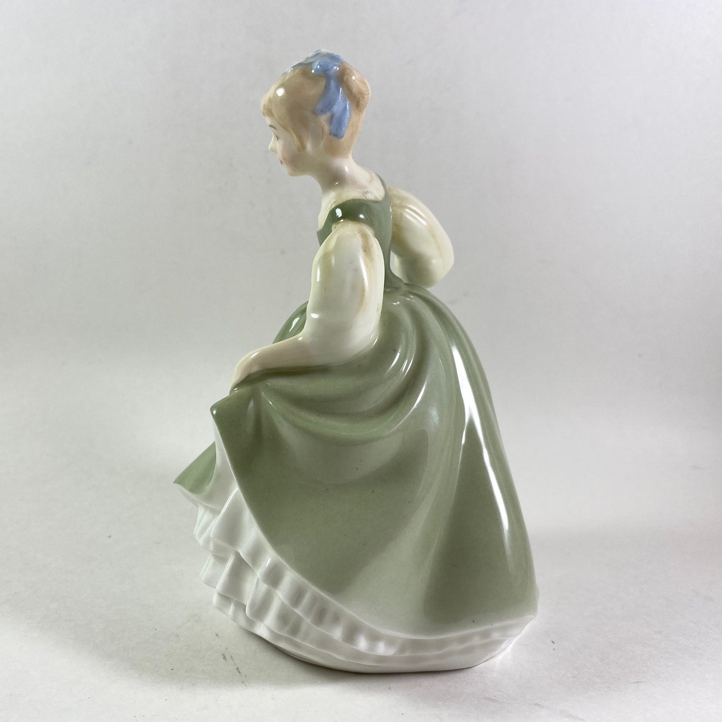 1966 Royal Doulton England Bone China Figurine HN 2211 FAIR MAIDEN Green