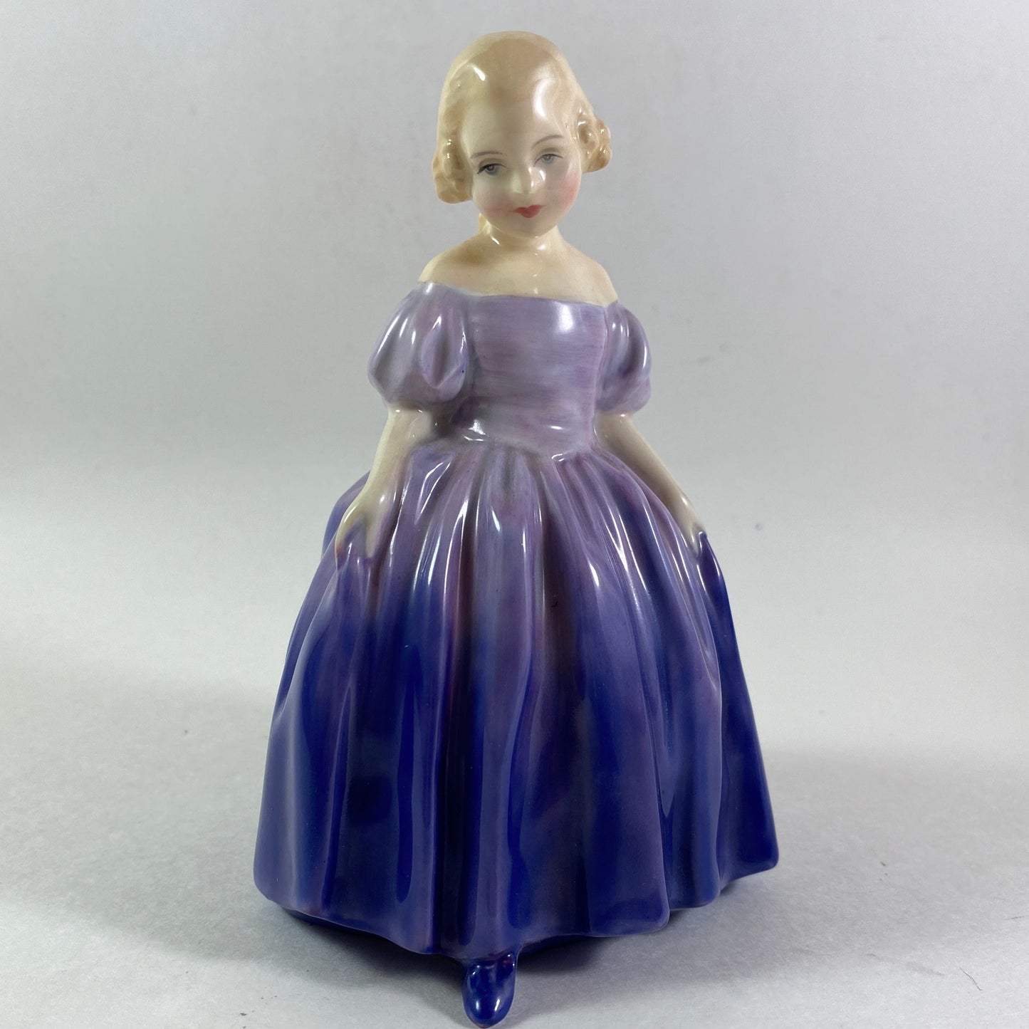 Vintage Royal Doulton England Porcelain Figurine “Marie” HN1370