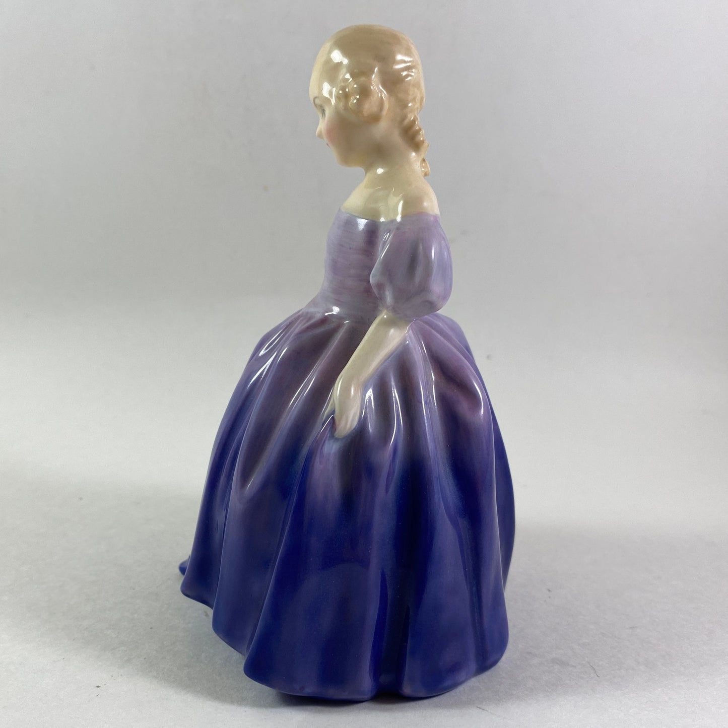 Vintage Royal Doulton England Porcelain Figurine “Marie” HN1370