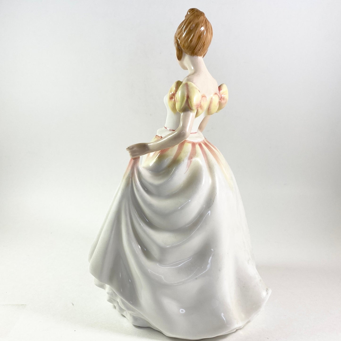 Royal Doulton "Gift of  Love"  HN 3427 - Figurine