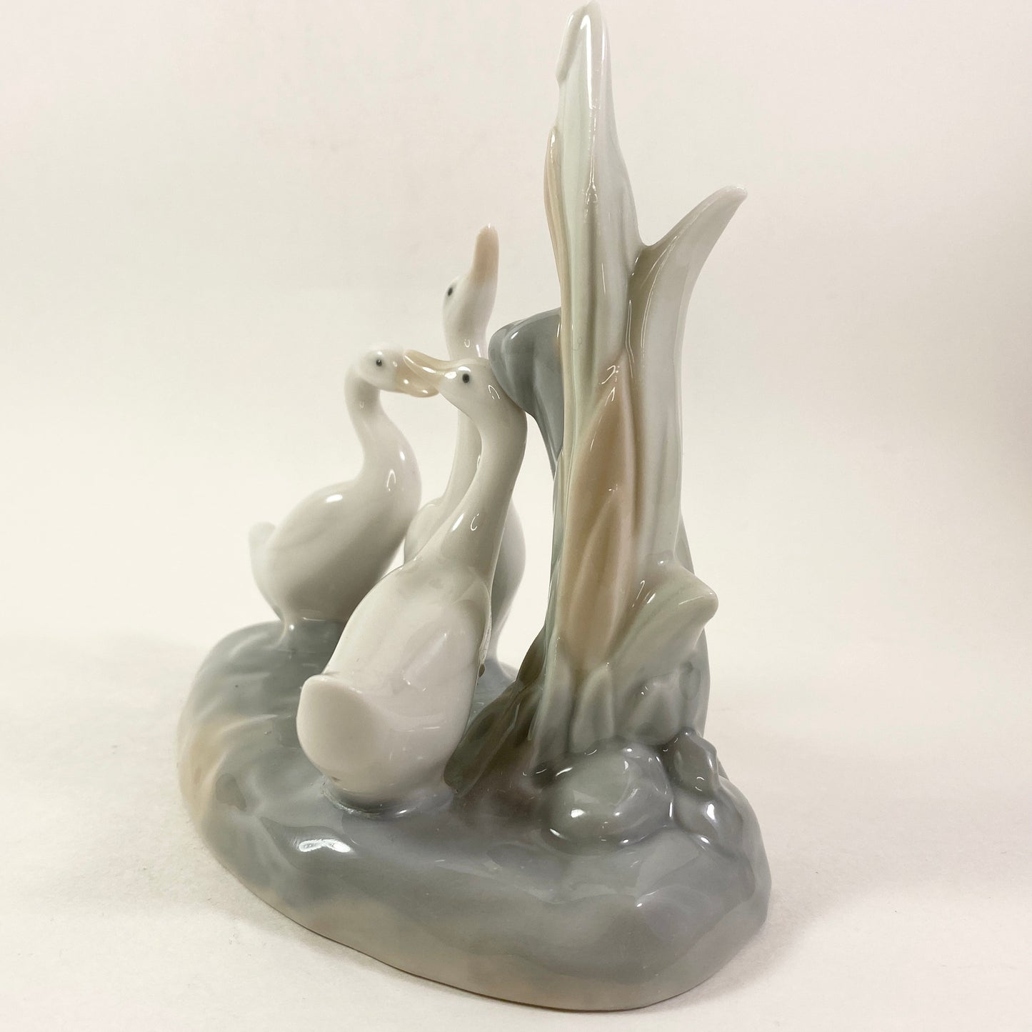 Geese Grouping by NAO/Lladro Spain- 3 GEESE In Pond 5" Glazed.Figurine-Retired