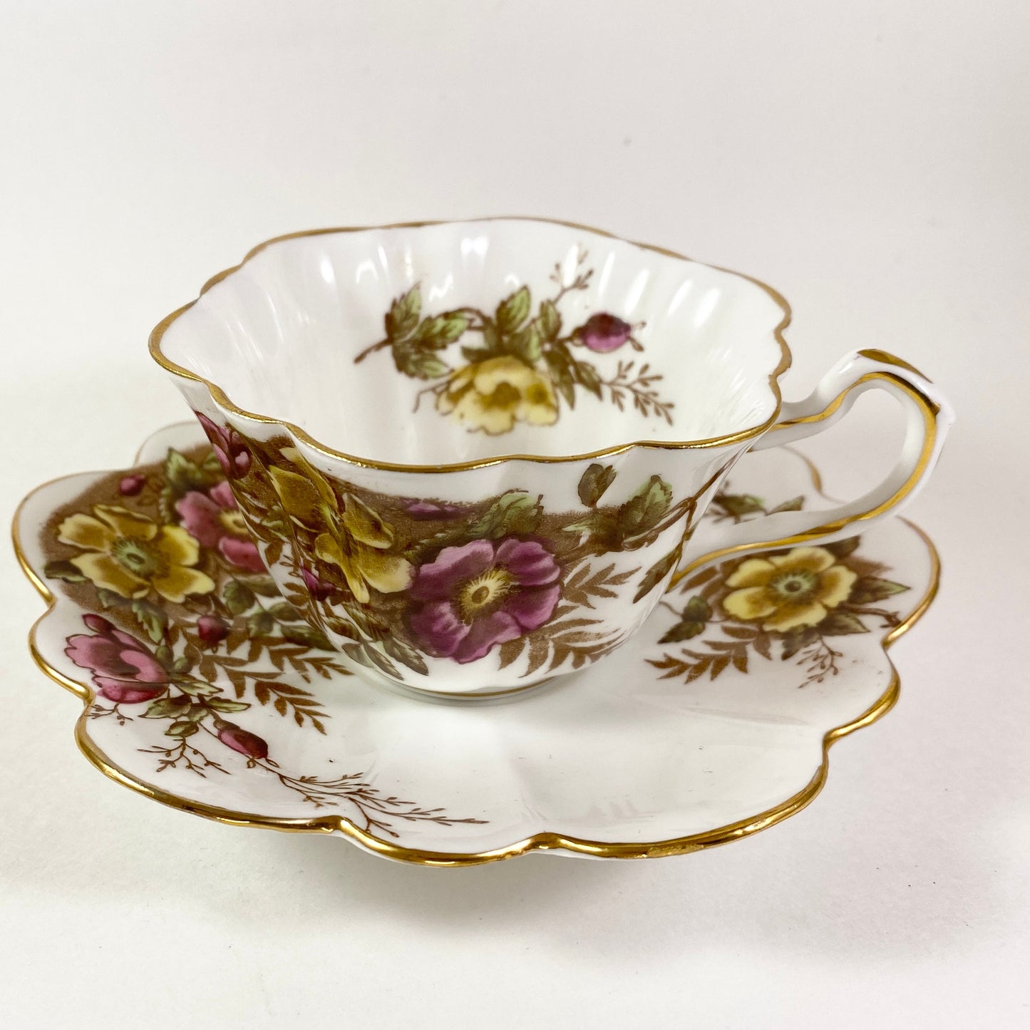 RARE !! Rosina  Pretty floral fine bone china teacup and saucer