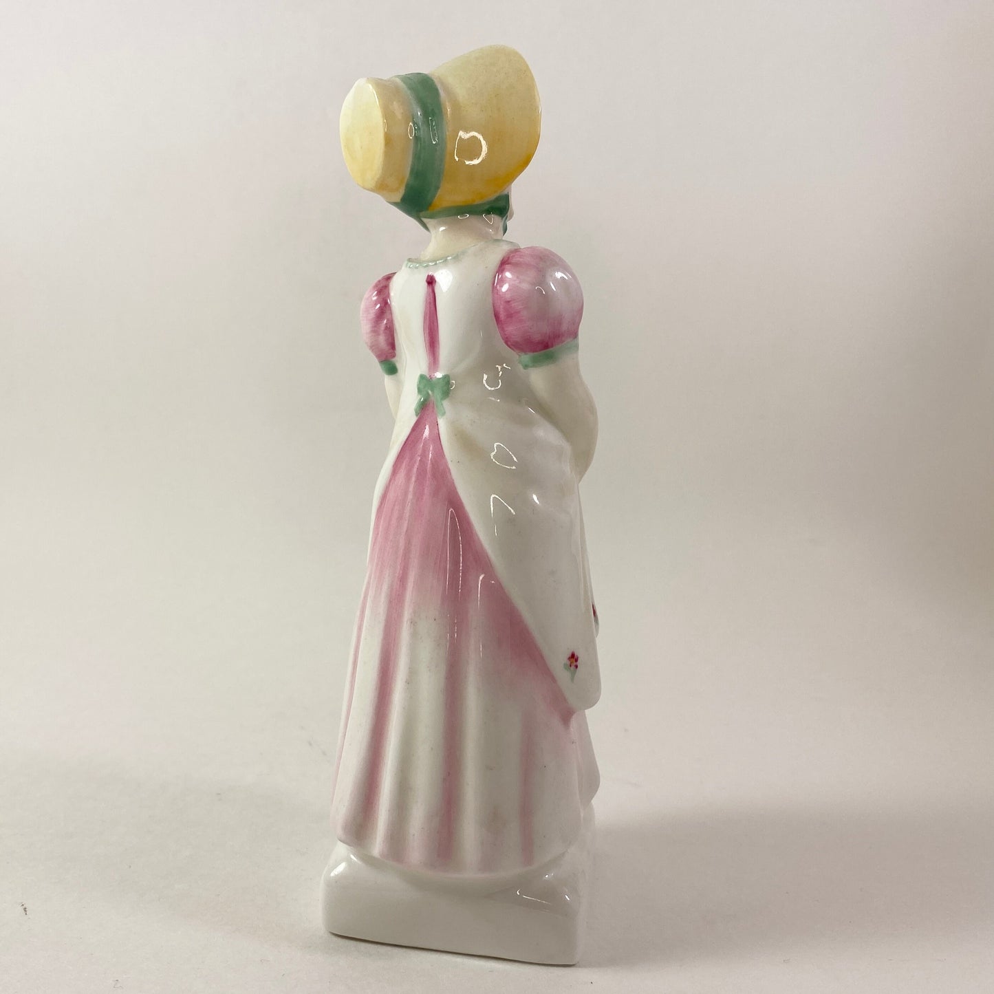 RARE !! Royal Doulton EMMA Figurine HN 2834 English Lady Kate Greenaway Collection 1976