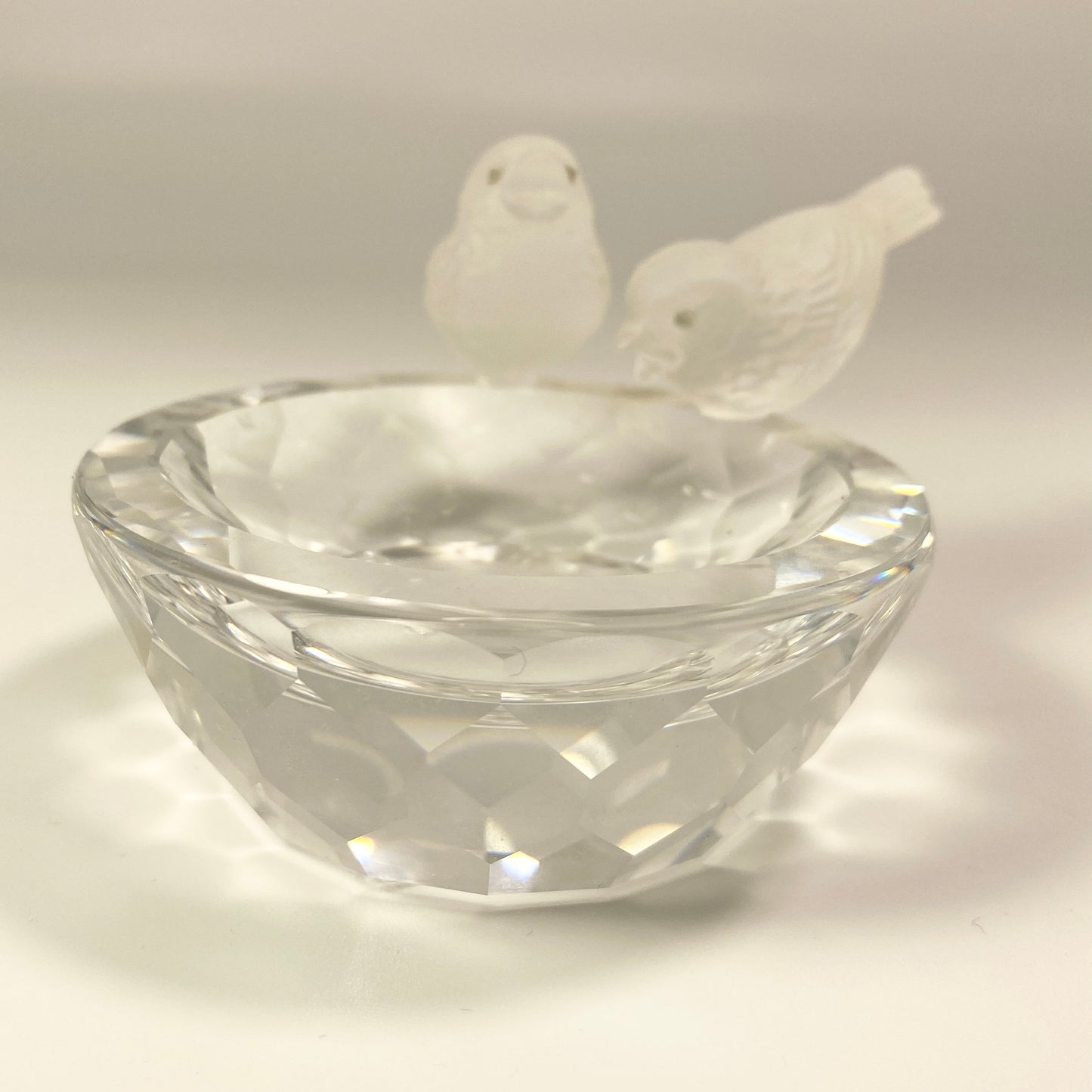 Swarovski Crystal Bird Bath Feathered Beauties 7460 NR 108 000, including certificate and orginal box