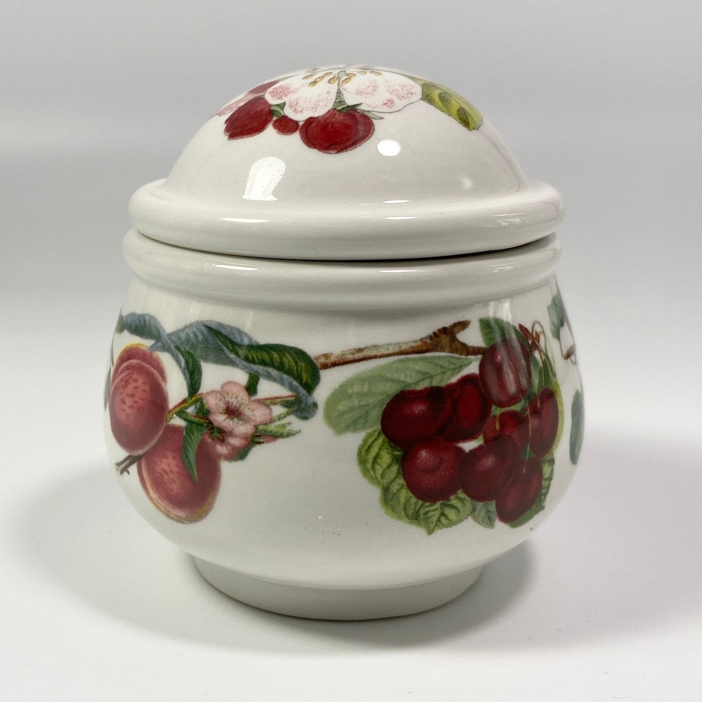 Portmeirion Pomona fruits design small 2.5 " inches  Sugar Bowl & Lid