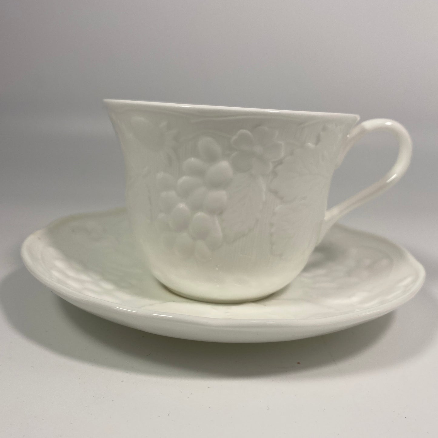 Wedgewood White Bone China Teacup and Saucer Strawberry & Vine Pattern