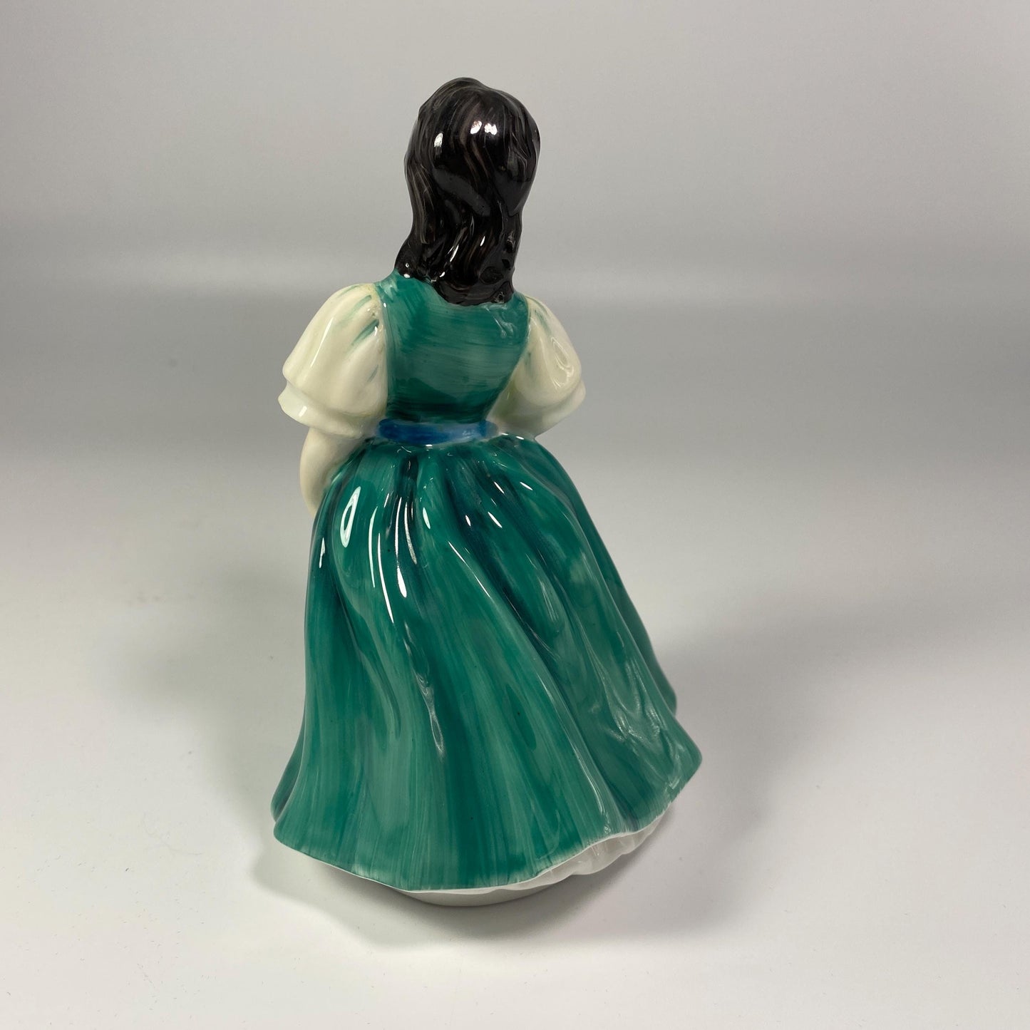 5.5" Royal Doulton FRANCINE figurine Woman Holding Bird 1971 HN 2422 Green Dress