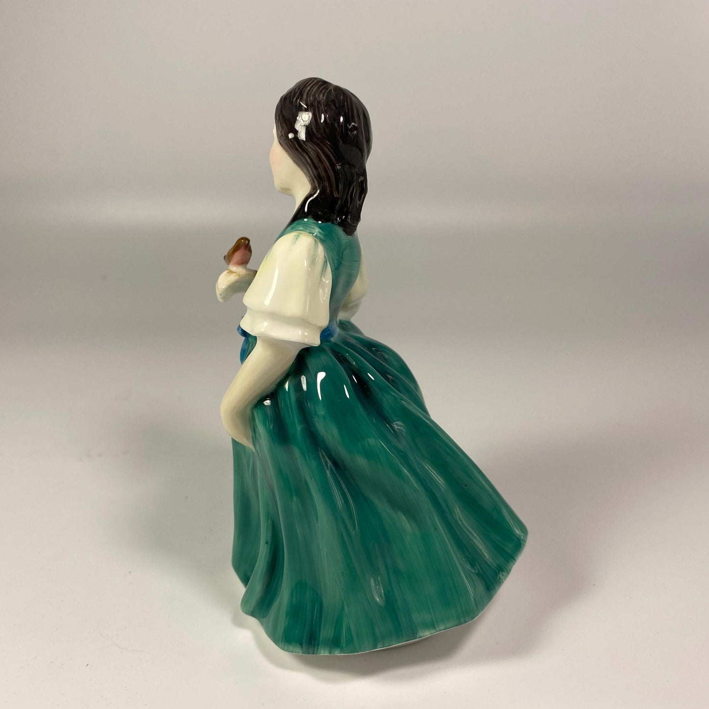 5.5" Royal Doulton FRANCINE figurine Woman Holding Bird 1971 HN 2422 Green Dress