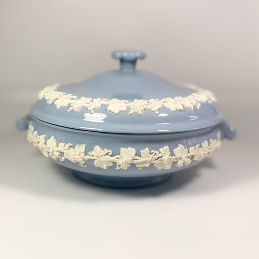 1950s RARE Wedgwood blue Etruria Barlaston blue Queensware platter