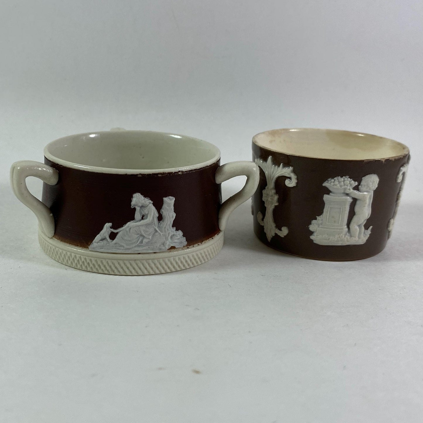 Antique Wedgwood brown unmarked salt sellers