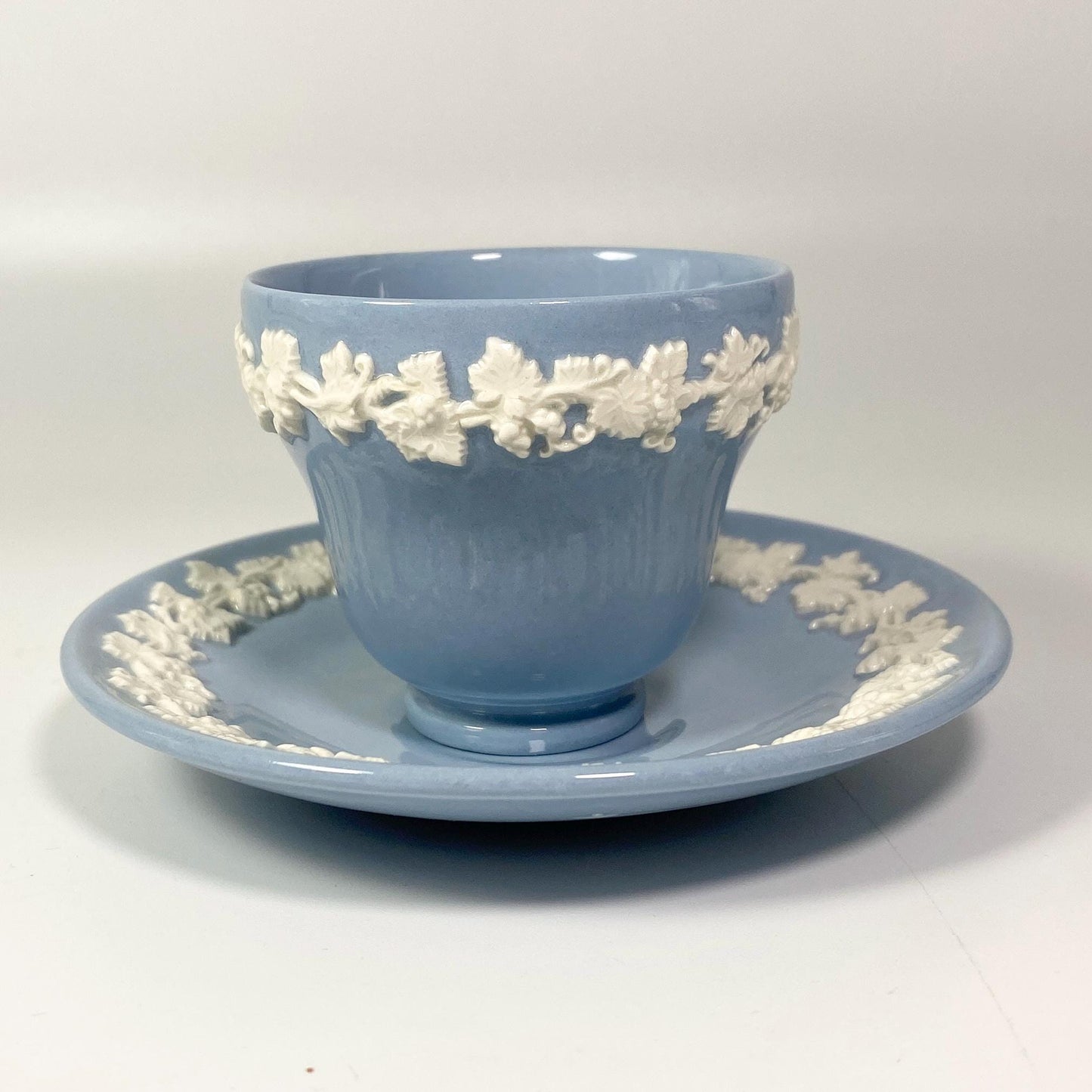 1950s WEDGWOOD QUEENSWARE  Blue on Cream Footed Demitasse small Cup & Saucer