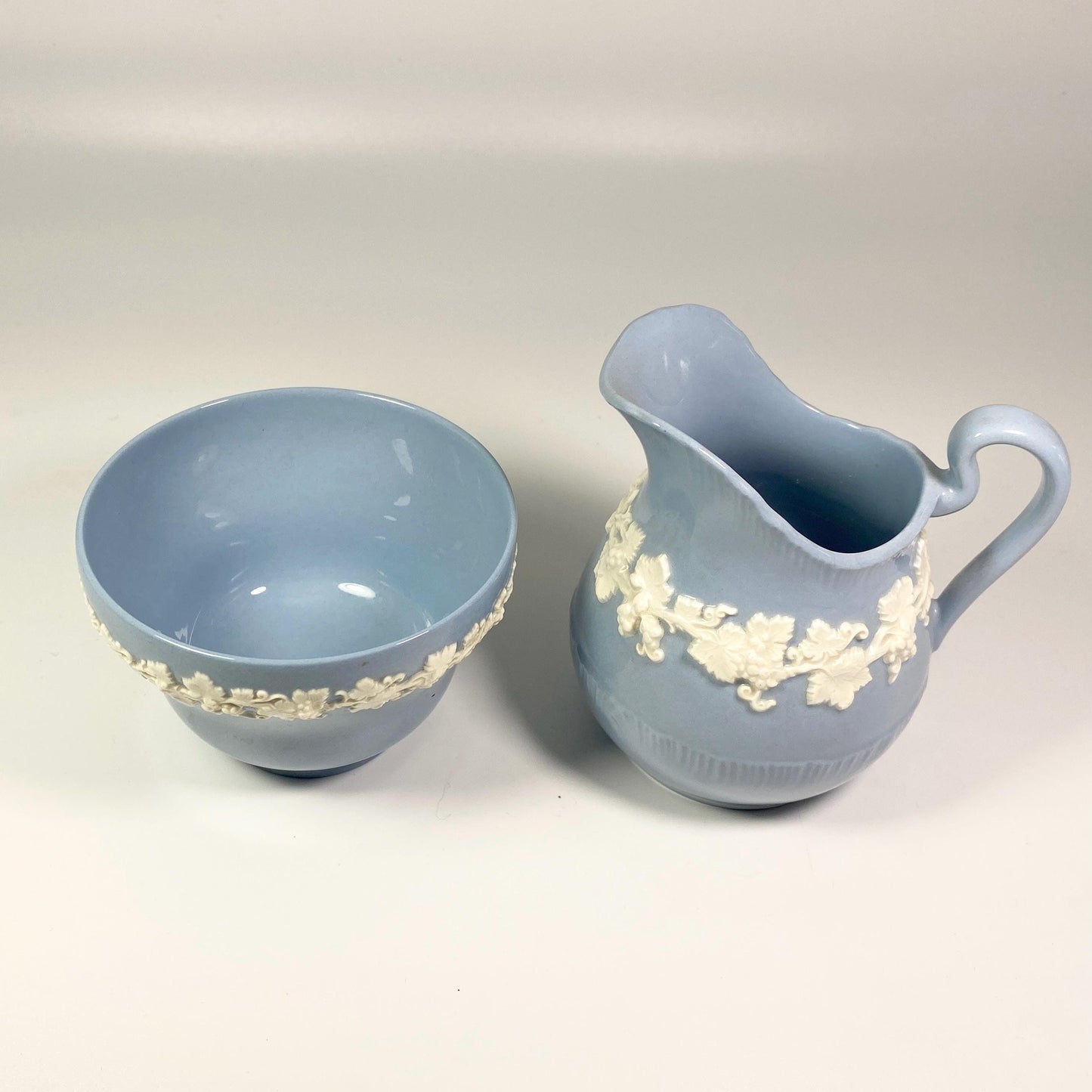 1950s Wedgwood Queensware Embossed Cream On Blue Creamer Sugar Bowl