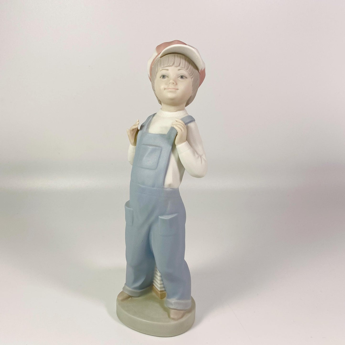 Retired  Lladro BOY FROM MADRID Overalls & Accordian  #4898 Figurine-Minor Chip