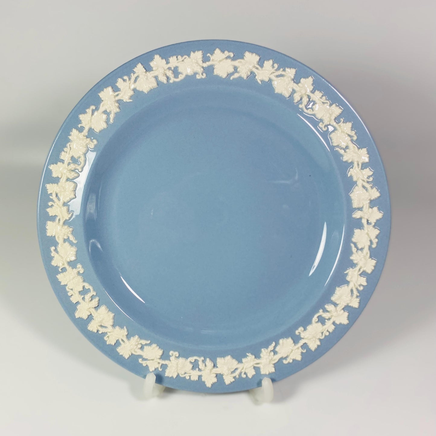 1950s Wedgwood Etruria Embossed Queensware Bread Plate (7/8/10 inch)