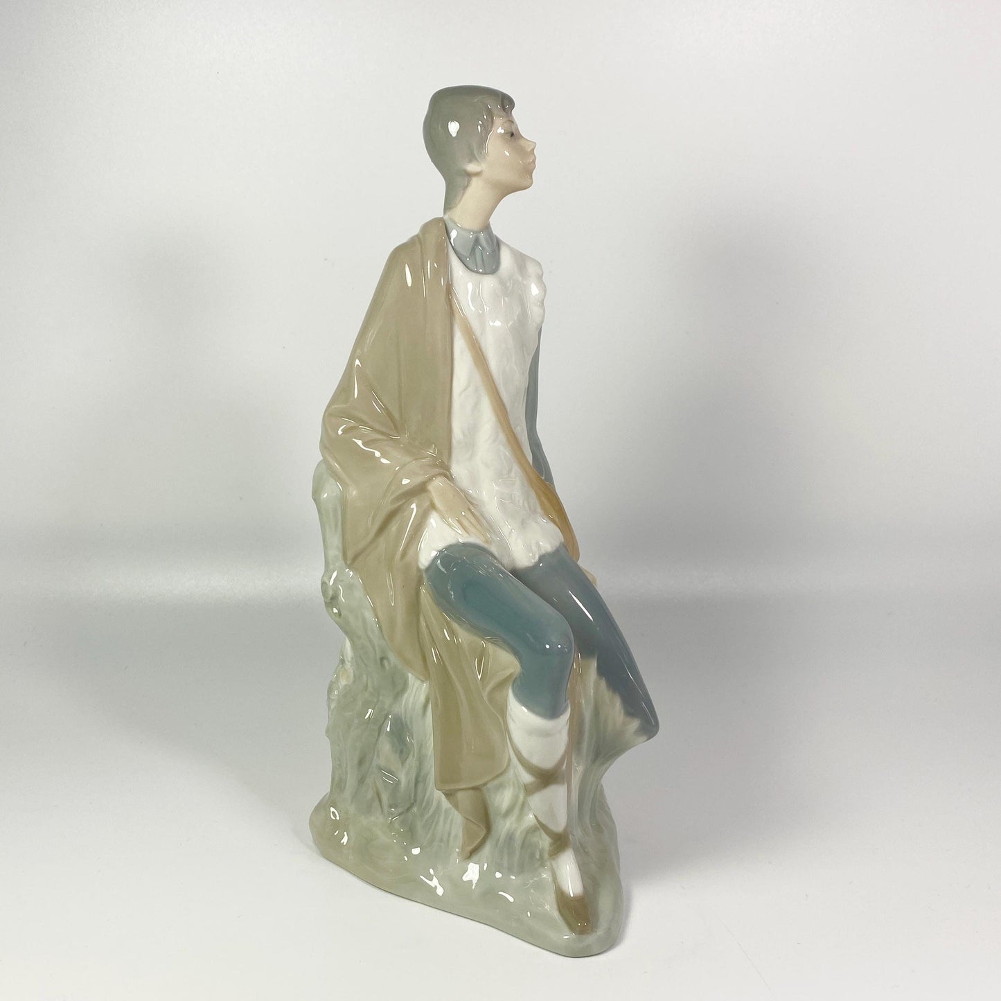 Nao by Lladro  RARE Sheppard boy  figurine 10" inches retired