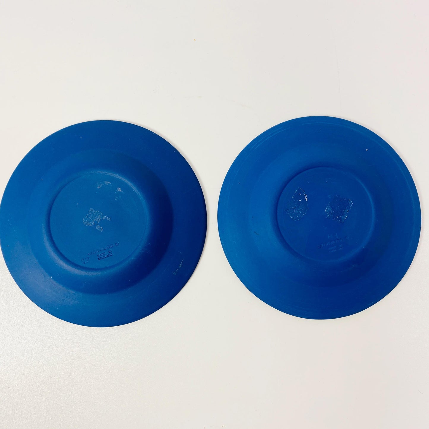 Set of 2  DkBlue Wedgwood Queen Elizabeth & Duke Edinburgh Silver Jubilee Plates