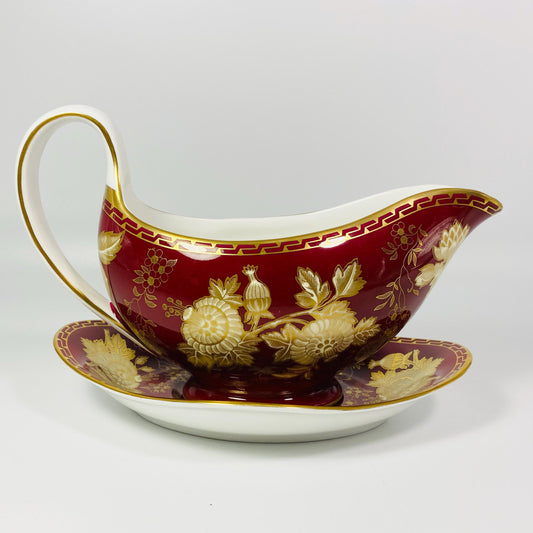 RARE !! Wedgwood Ruby Red Tonquin gravy boat and matching tray-Made in England