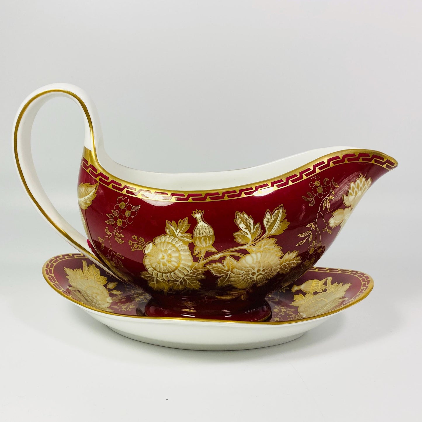 RARE !! Wedgwood Ruby Red Tonquin gravy boat and matching tray-Made in England