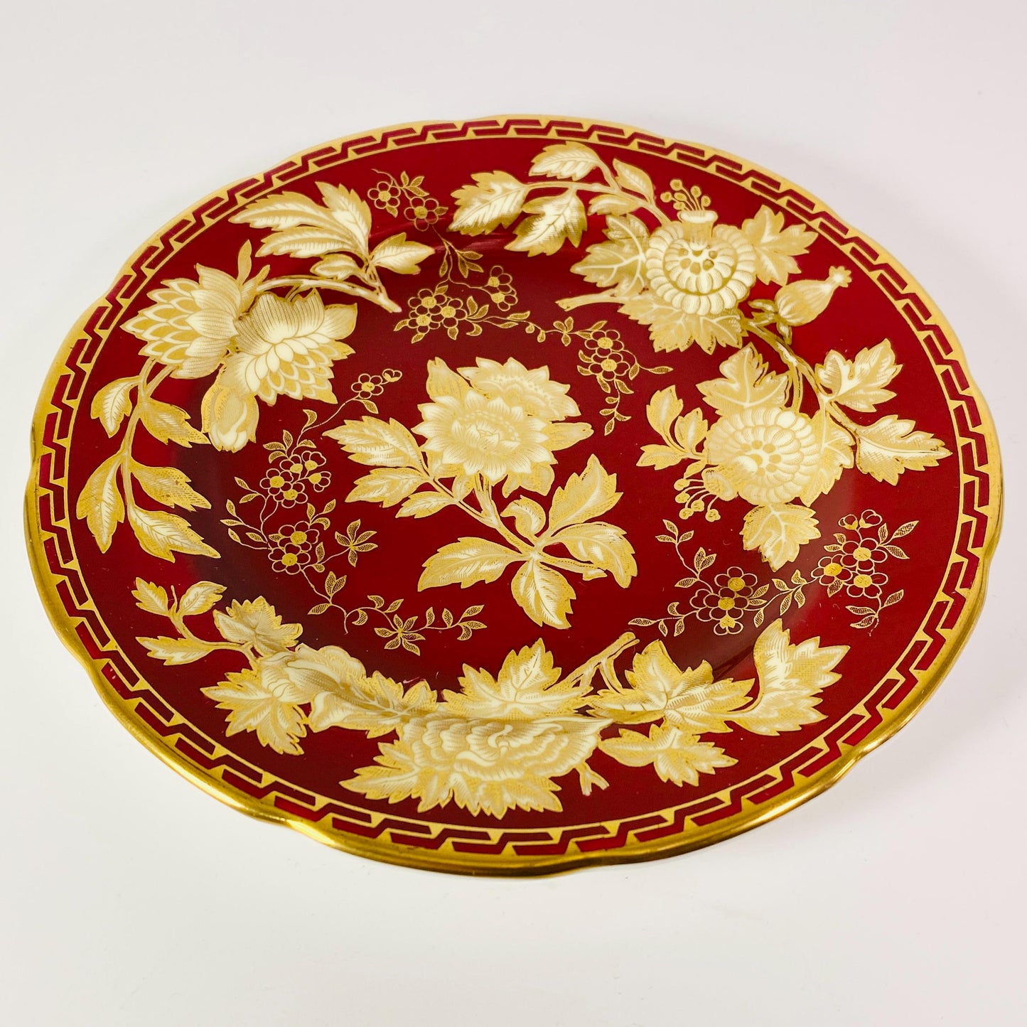 RARE !! Wedgwood Ruby Tonquin England 6, 8, 11 inches Plates pick your choice