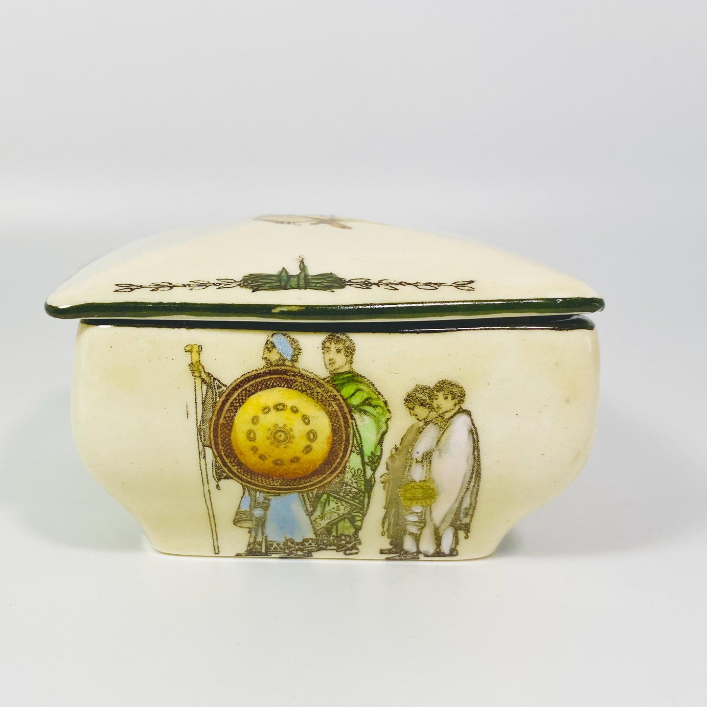Extremely Rare 1930 Royal Doulton nativity  Scene Trinket Lidded Box