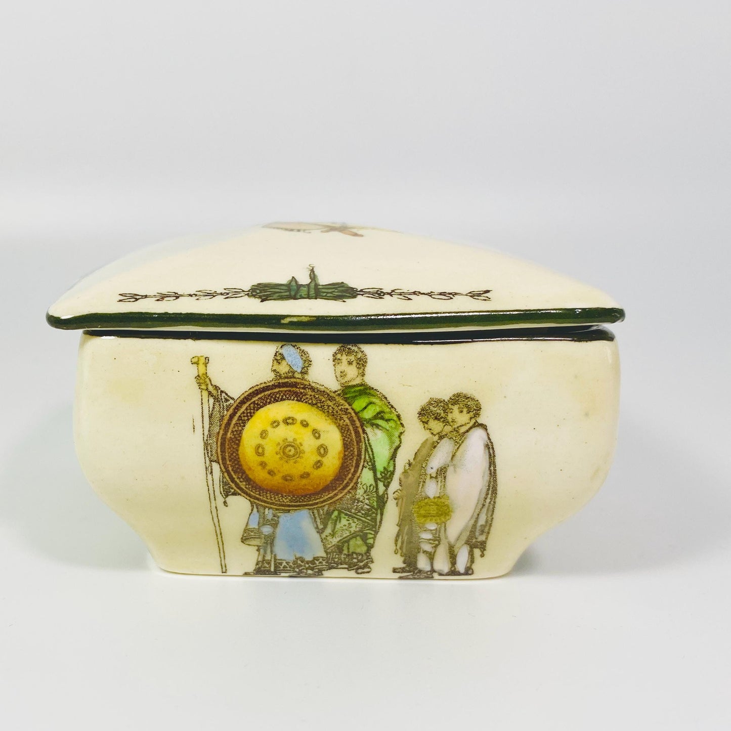 Extremely Rare 1930 Royal Doulton nativity  Scene Trinket Lidded Box
