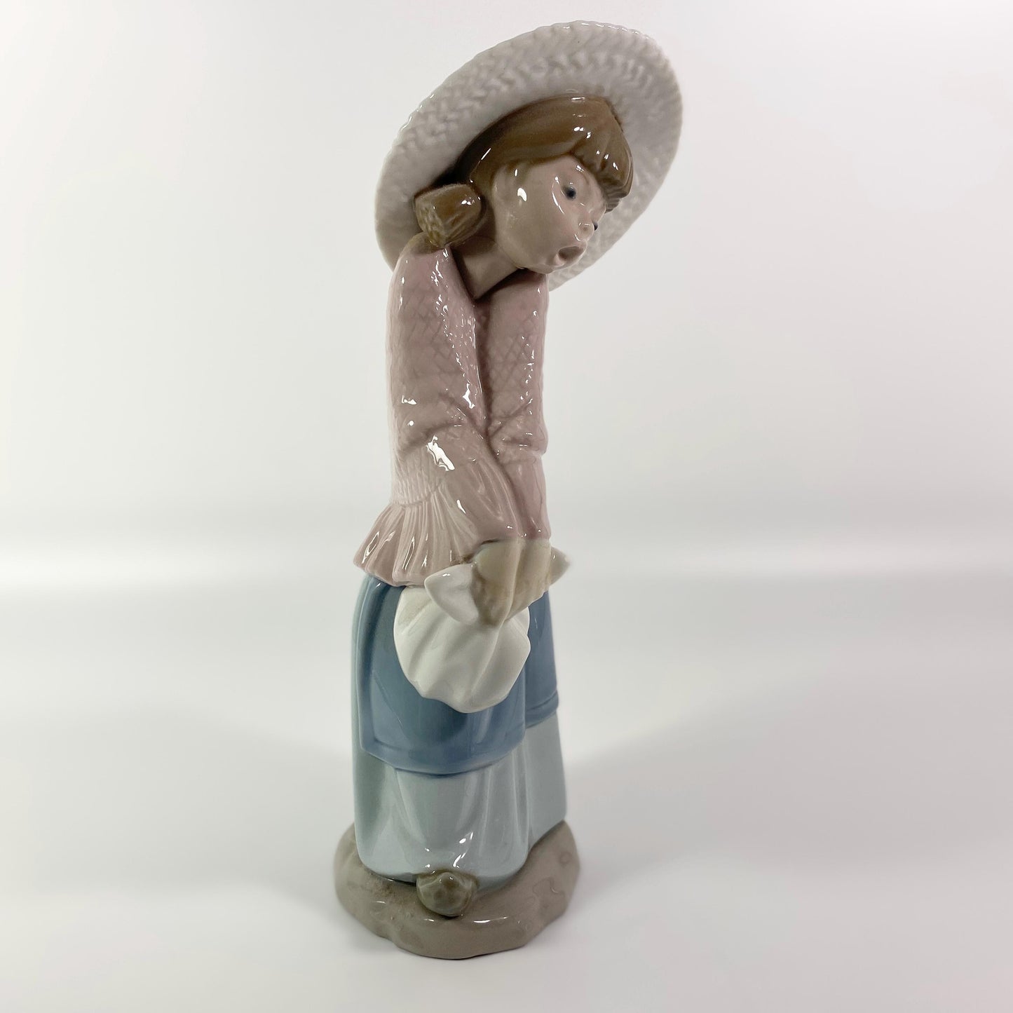 LLadro Nao Girl in Pink Poncho & Bonnet 9" inches pretty figurine