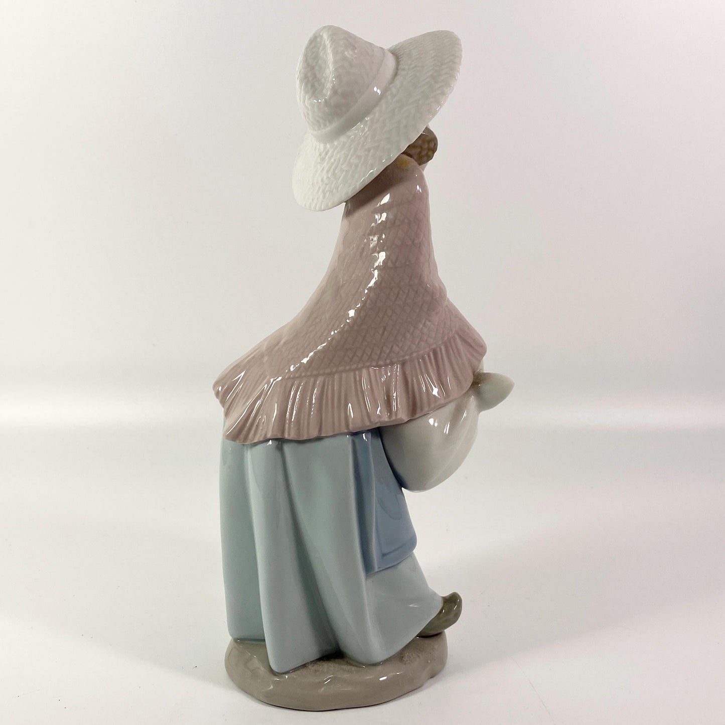 LLadro Nao Girl in Pink Poncho & Bonnet 9" inches pretty figurine