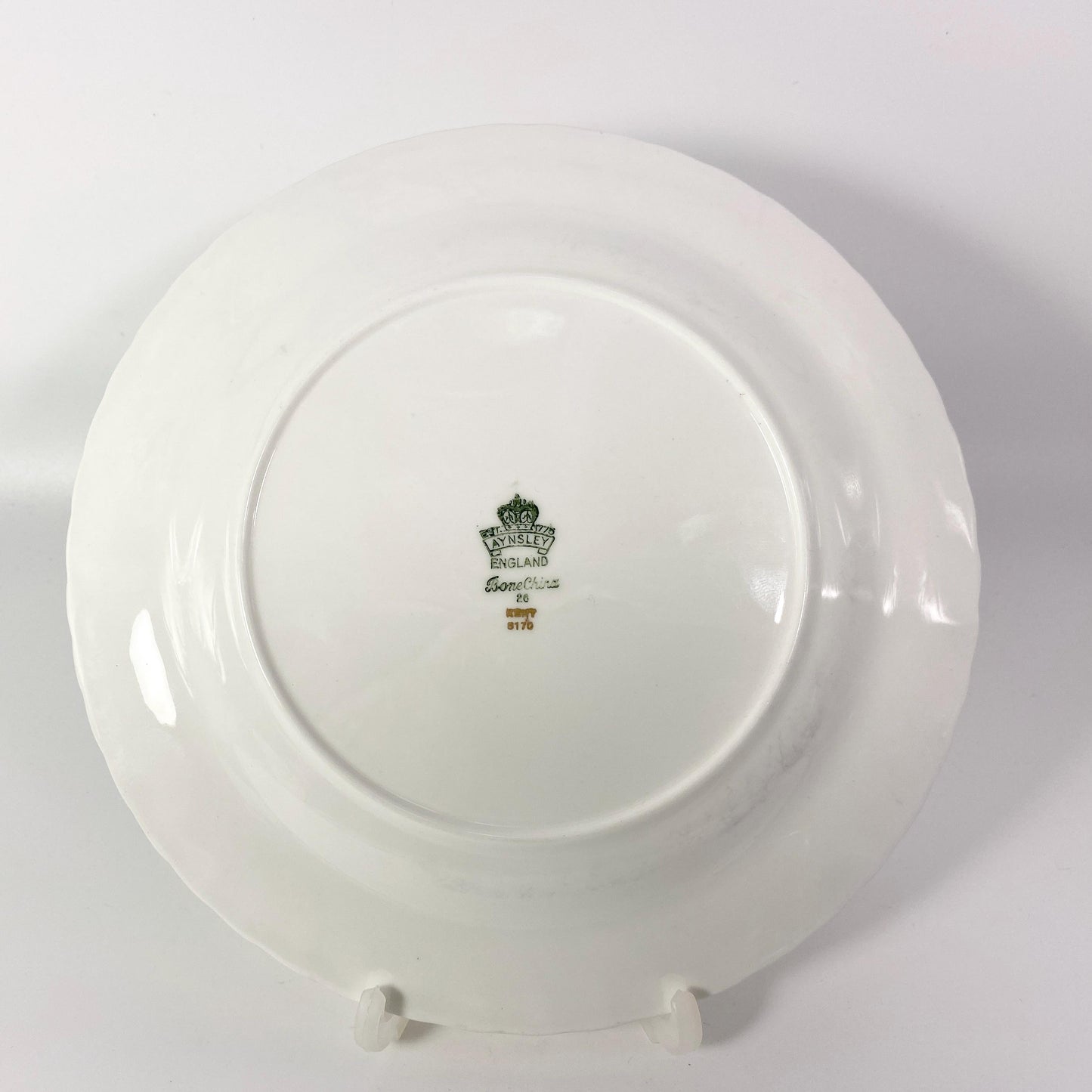 RARE !! Aynsley England Kent Pattern Bone China White & Gold 8  Inch salad Plate