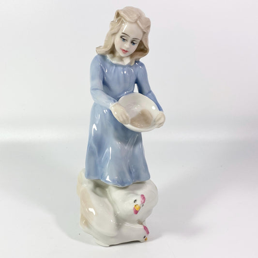 Royal Doulton Reflections Country Girl HN 3051 feeding chicken Figurine 1986
