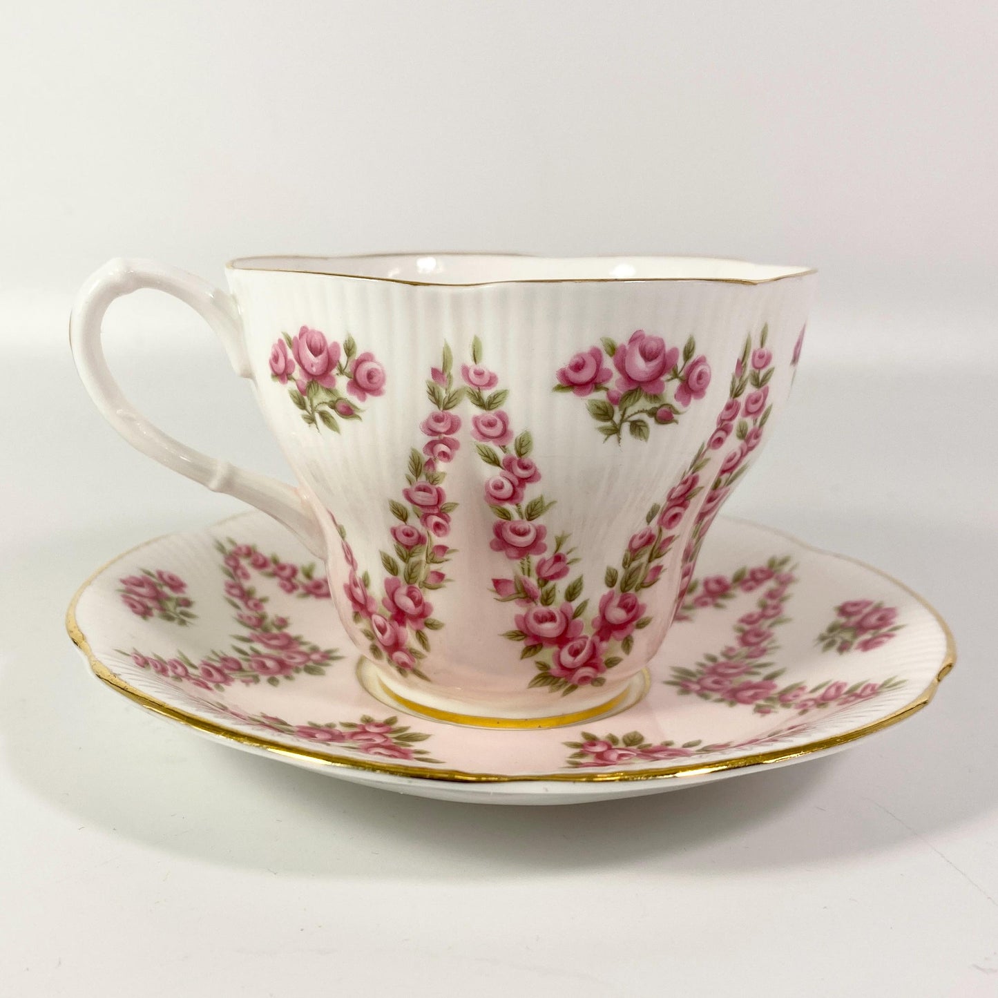 RARE !!!! Royal Albert Bone China Tea Cup and Saucer "Pink Brocade"  England
