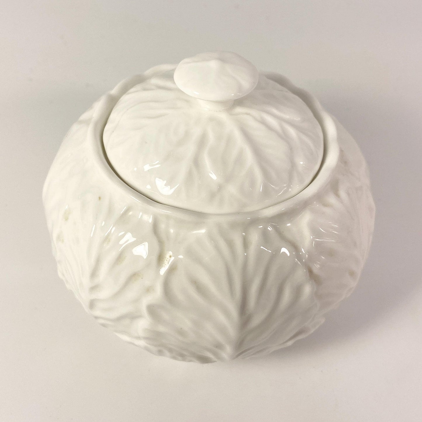 RARE  !! Coalport Countryware Covered Sugar Bowl With Lid Cabbage Leaf