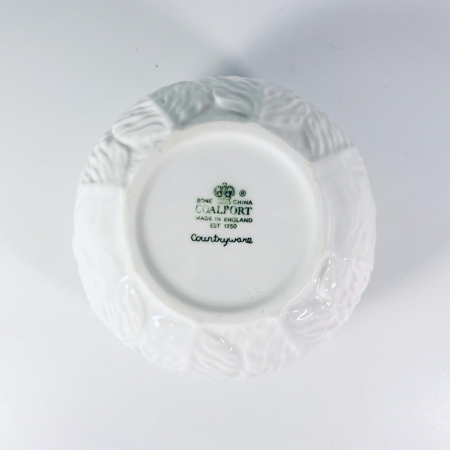 RARE  !! Coalport Countryware Covered Sugar Bowl With Lid Cabbage Leaf
