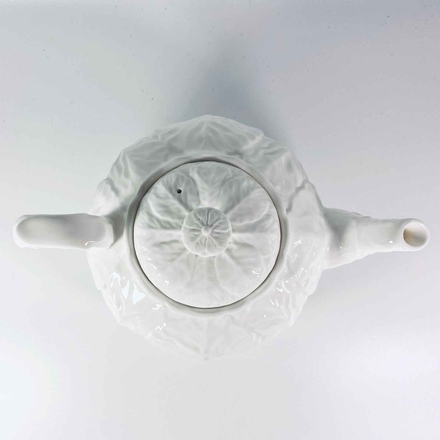 Wedgwood Teapot Country Ware All White With Embossed Leaves Excellent Condition