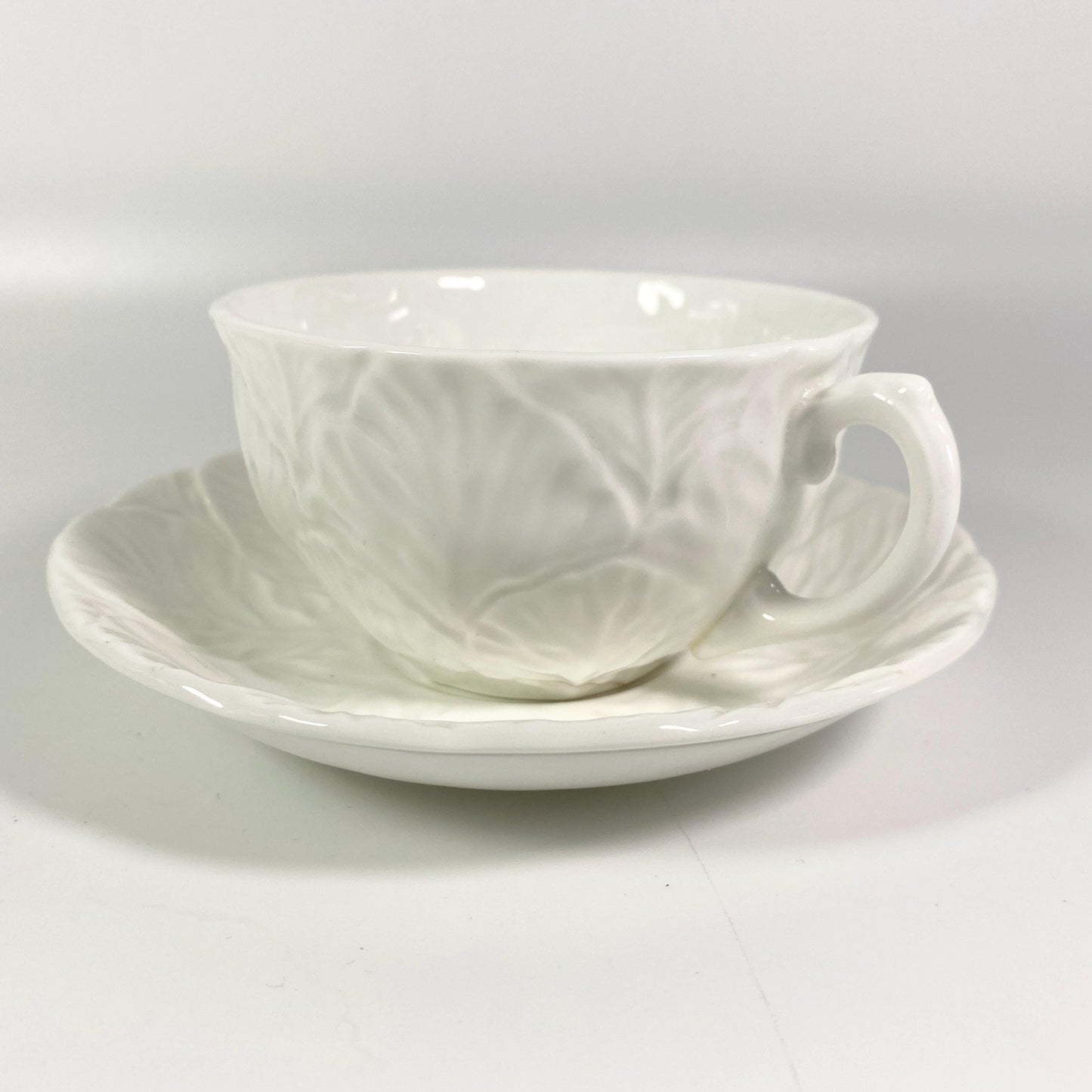 Coalport Countryware Bone China Teacup/Saucer White Embossed Cabbage Leaf