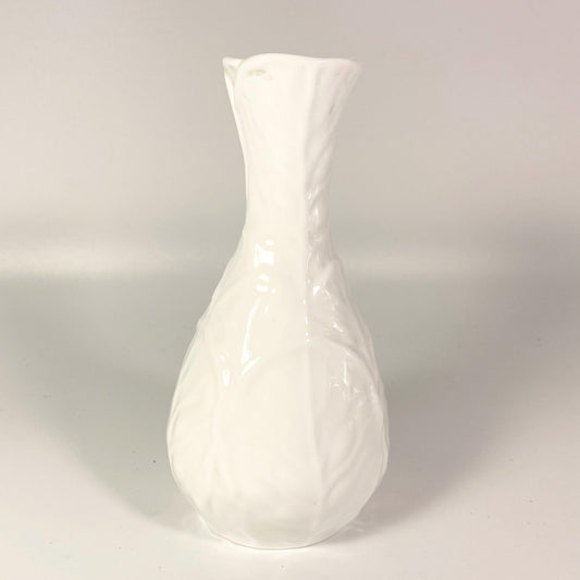 Extremely RARE -Wedgwood Countryware Bud Vase – White Cabbage Leaf –  Bone China